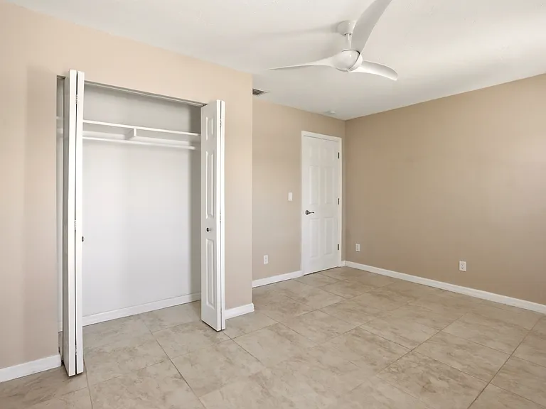 5610 Creekwood Dr — Photo 29