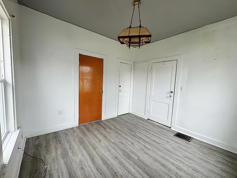 1655 Vann Ave — Photo 8