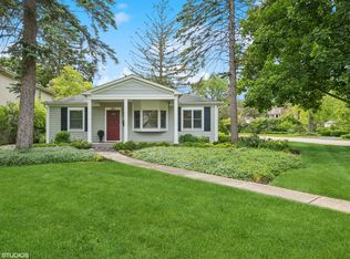 800 S Grove Ave, Barrington, IL 60010