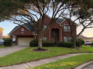 9403 Sundance Dr, Pearland, TX 77584