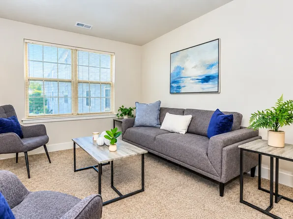 2107 Reamer Dr, Barrington, NJ