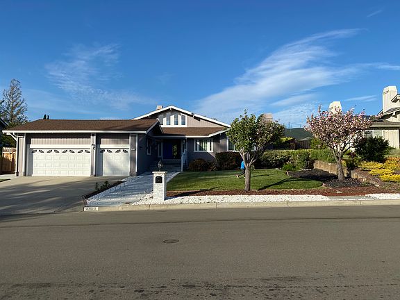 2nd image of 43610 Vista Del Mar