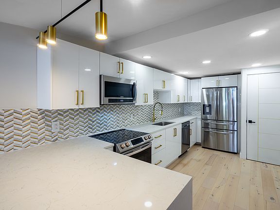 4th image of 1509 S Bay Villa Pl