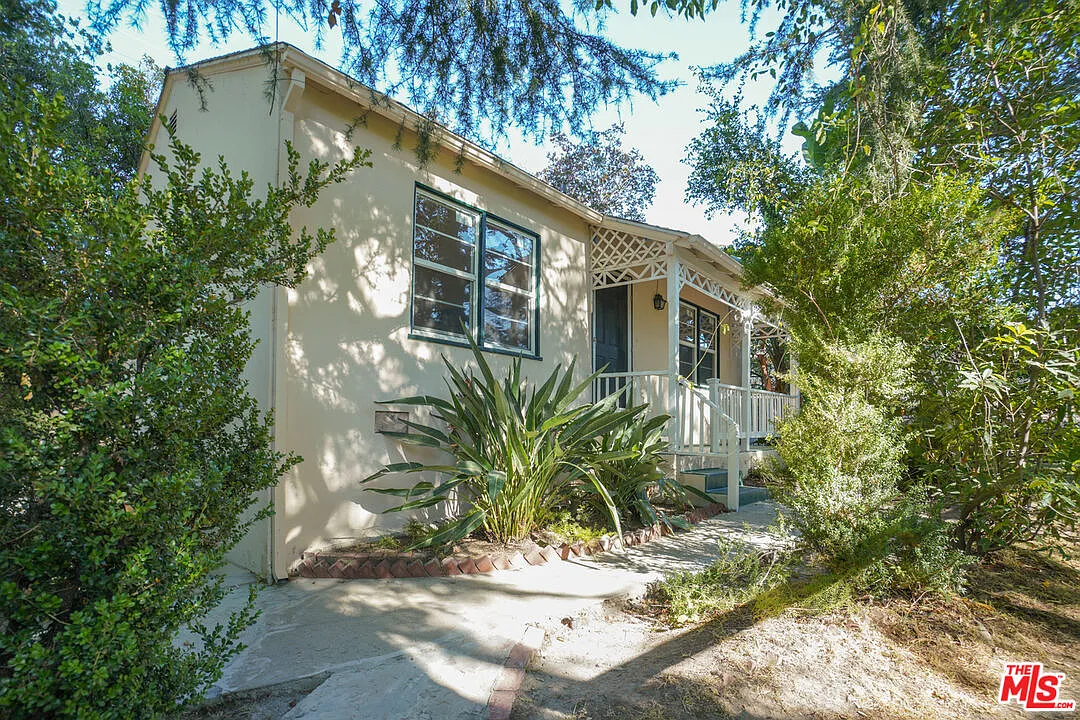 1 bed, 1.0 bath, 630 sqft, $3,000 — Photo 2