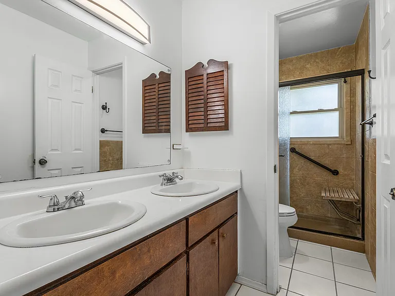 146 Stapleton St — Photo 9