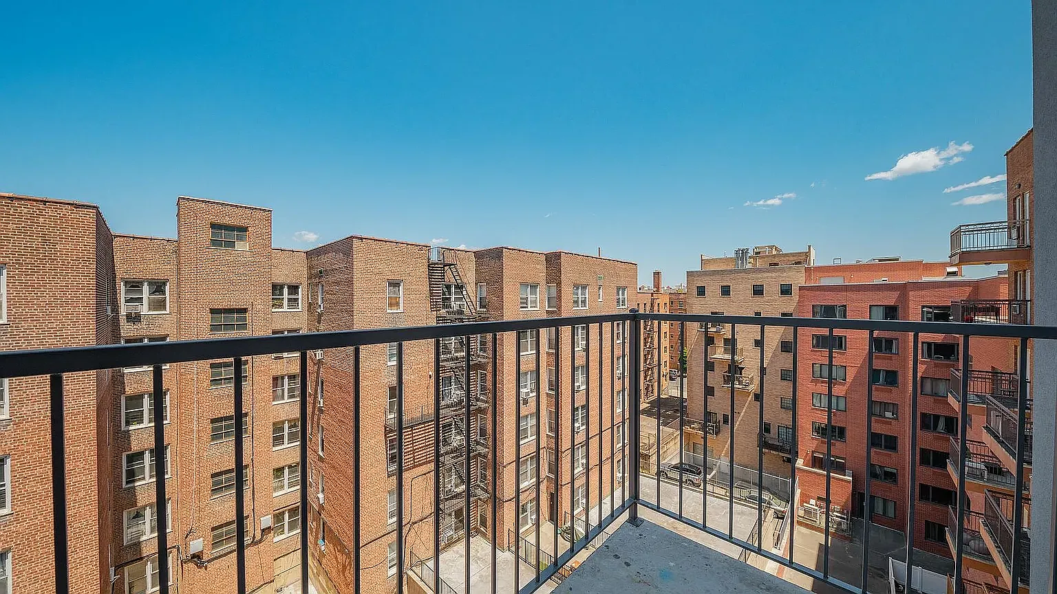 375 Lefferts Avenue — Photo 2