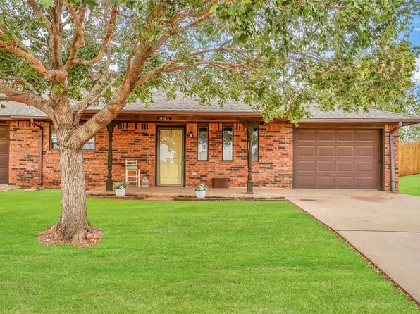 1402 Partridge Ln, Cordell, OK 73632