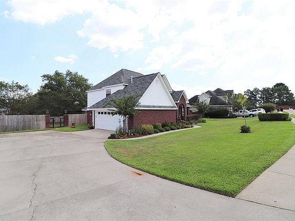 2nd image of 103 Iberia Cir