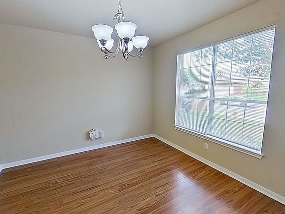 5th image of 8427 Western Way