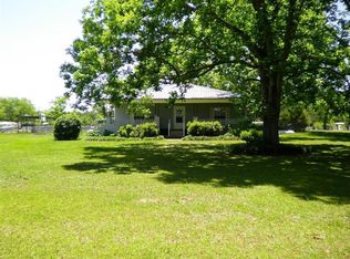 1954 Hickory Grove Rd, Cottonwood, AL 36320