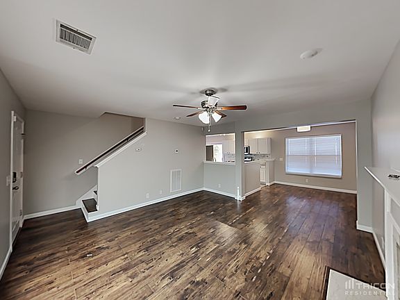 3rd image of 7008 Lexington Point Dr