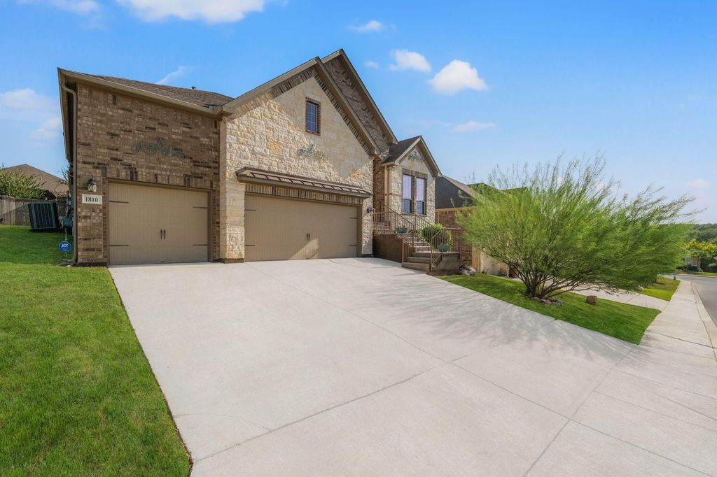 1810 Lawson Rdg - Property Image