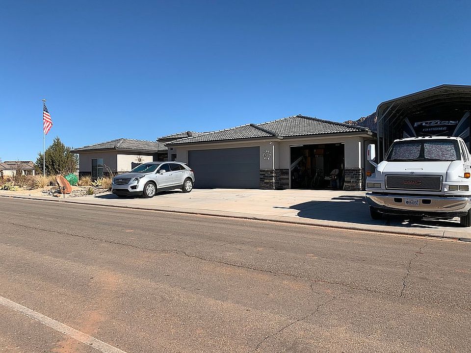 2nd image of 1073 E Manzanita Dr