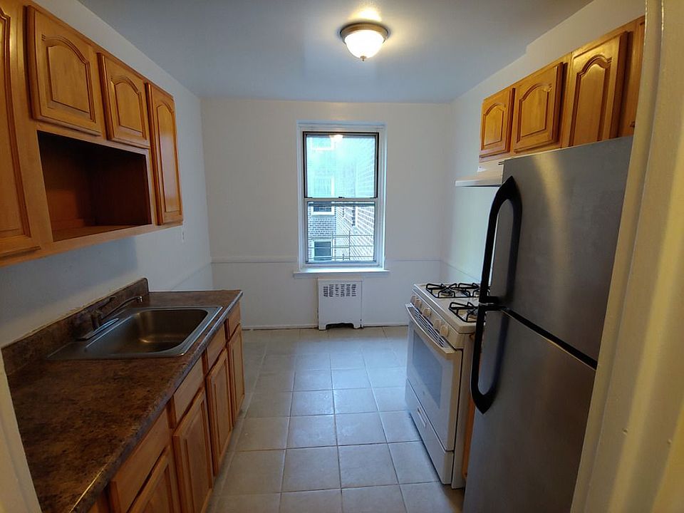 2nd image of 33-24 77th St #5J