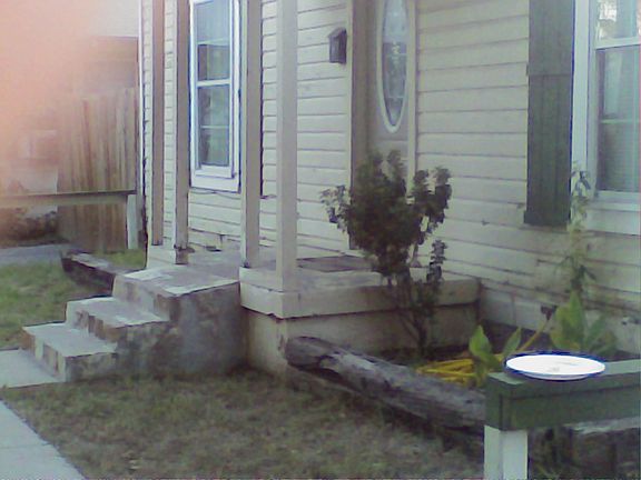 2nd image of 1013 N Chandler Dr