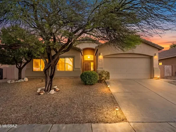 7488 N Bradstreet Dr, Tucson, AZ 85743