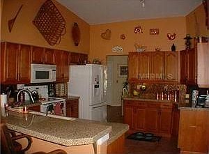 3rd image of 2912 N Whisperbay Ct
