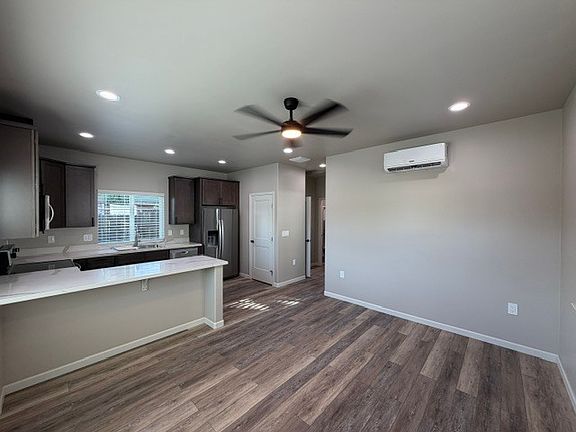 4th image of 1517 Schulenberg Ave