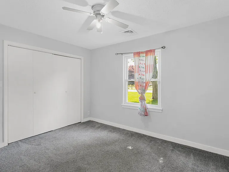 11969 Vistula Rd — Photo 12