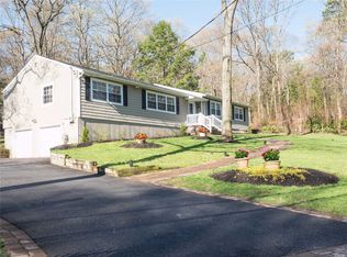 190 Daly Rd, East Northport, NY 11731