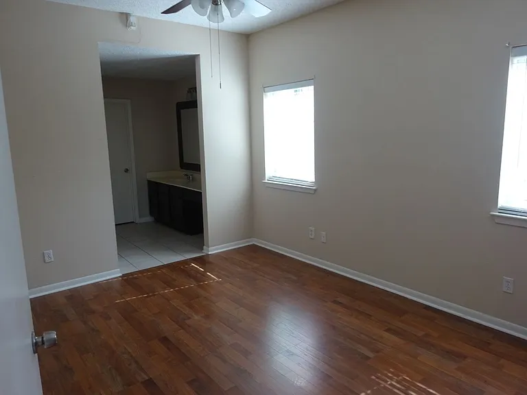 9631 E Savile Cir — Photo 11