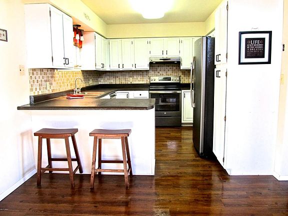5th image of 12 N Idaho St