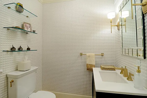 Sold by Corcoran | media 29