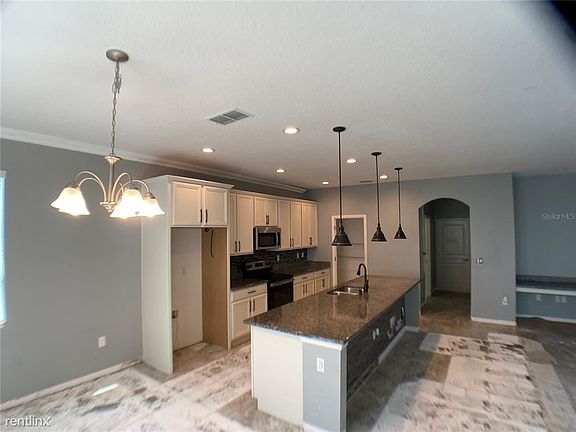4th image of 9374 Oglethorpe Dr