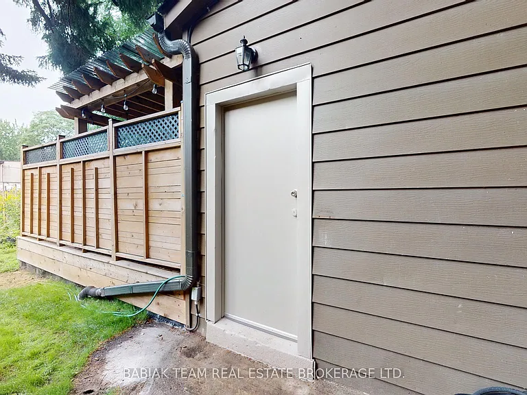 57 Parkway Ave — Photo 2