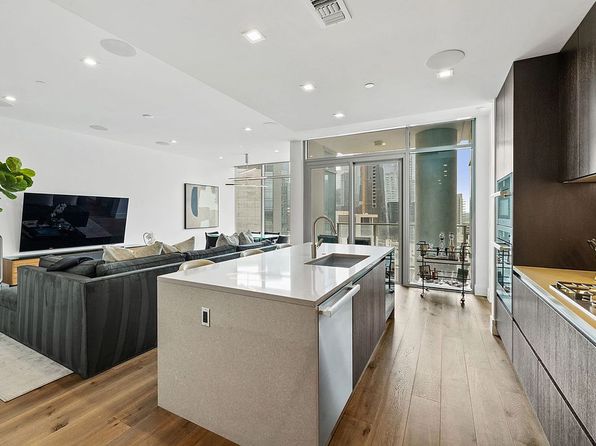 501 West Ave #1405
