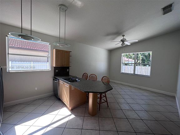 3rd image of 16147 SW 66th Ter