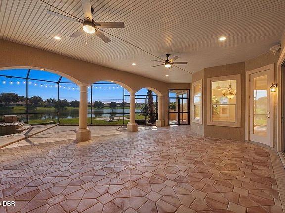 3rd image of 56 Oak View Cir W