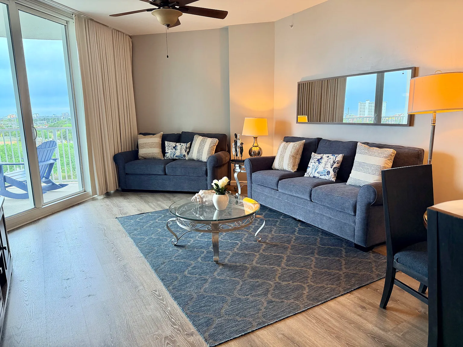 2 bed, 970 sqft, $3,000 — Photo 4