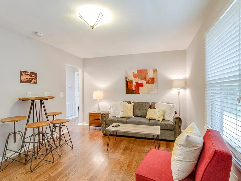 6313 Thunderbird Dr — Photo 5