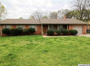 369 College Park Ct NW, Huntsville, AL 35805