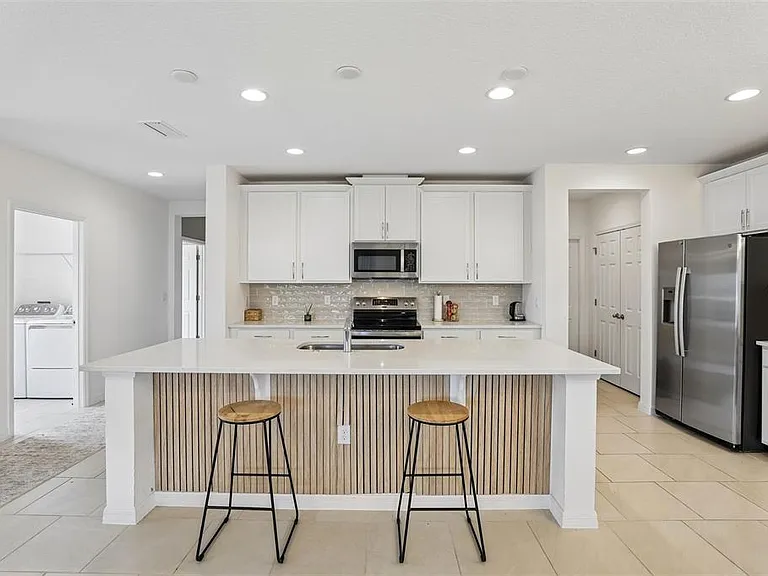 1581 Swan Swim Dr — Photo 8