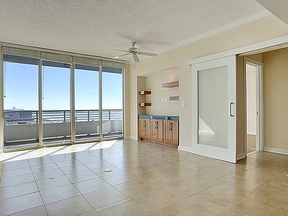 4th image of 2060 Beach Blvd
