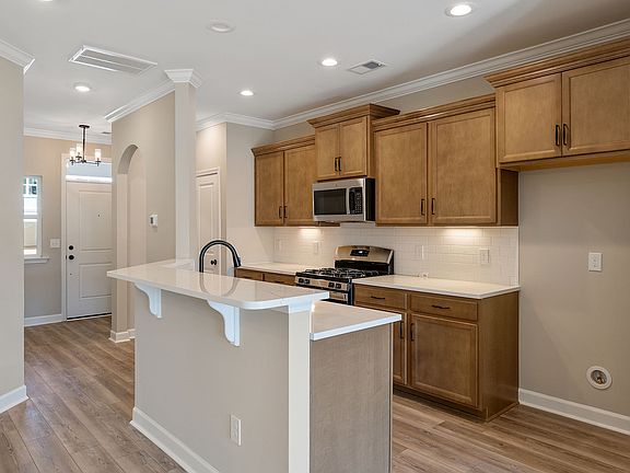 3rd image of 346 Nettle Ln