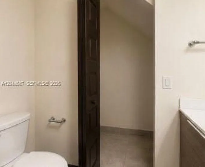 15668 NW 91st Ct — Photo 16