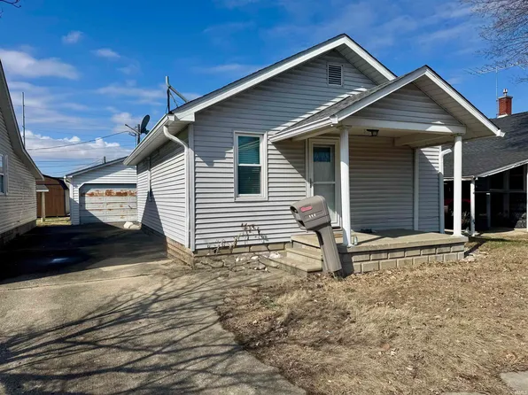 211 N McCreary St, Fort Branch, IN 47648