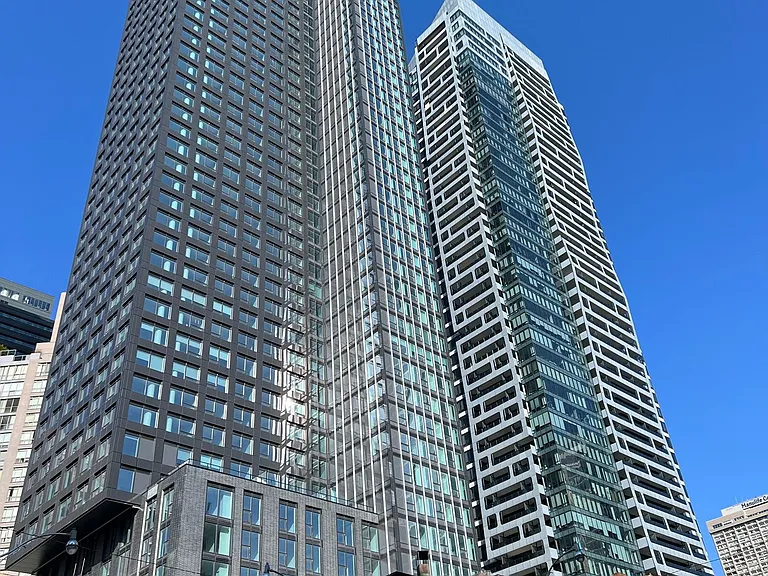 8 Wellesley St W #3602 — Photo 2