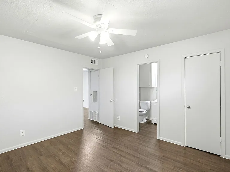2319 Greenfield Pkwy — Photo 28