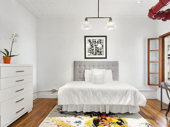 2nd image of 107 W 25th St APT 6A