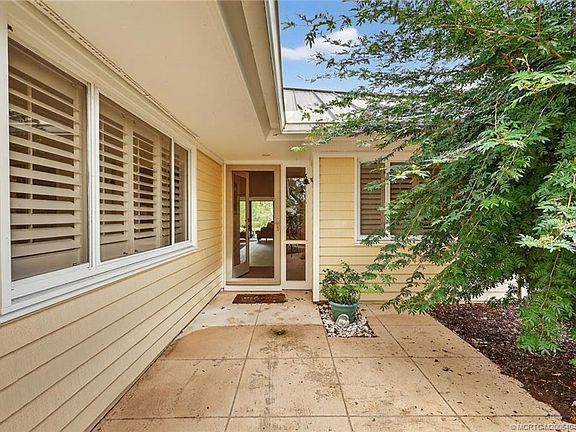 2nd image of 5253 SE Club Way