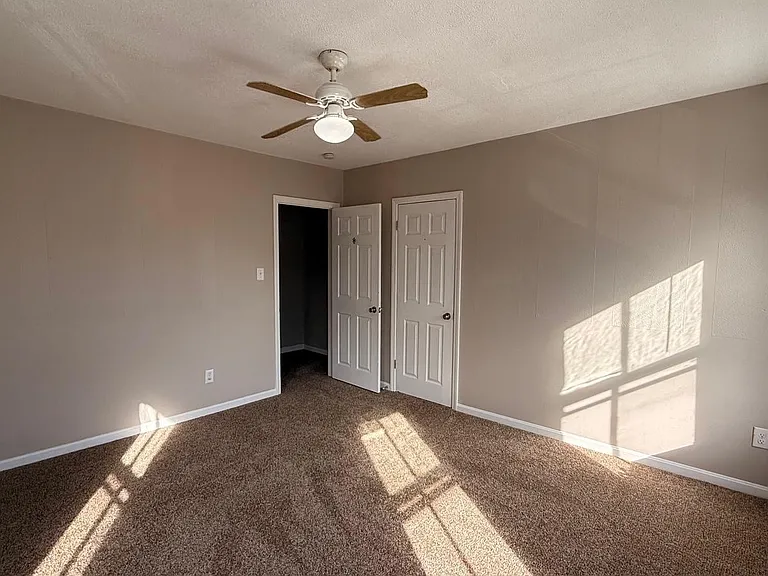 336 Jefferson St — Photo 10