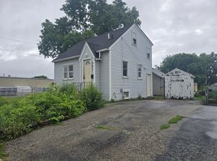 301 Rath St, Waterloo, IA 50703