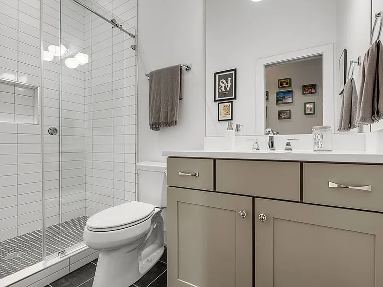 213 Taylor St #5 — Photo 9