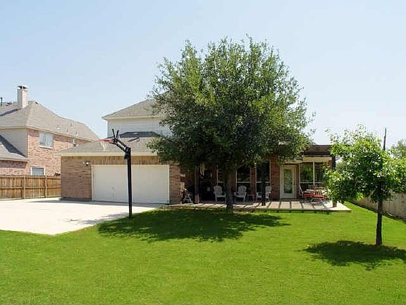 2nd image of 1605 Dalton Dr