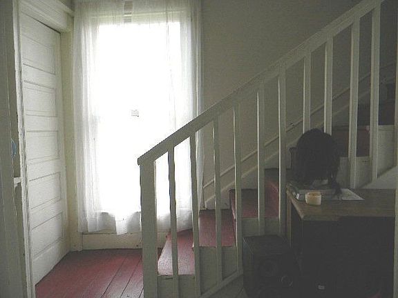4th image of 597 Buckley St