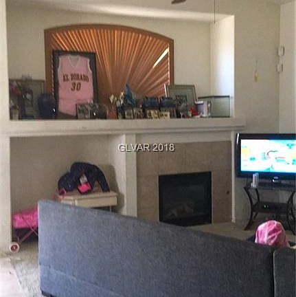 4th image of 409 Cactus Sands Ave